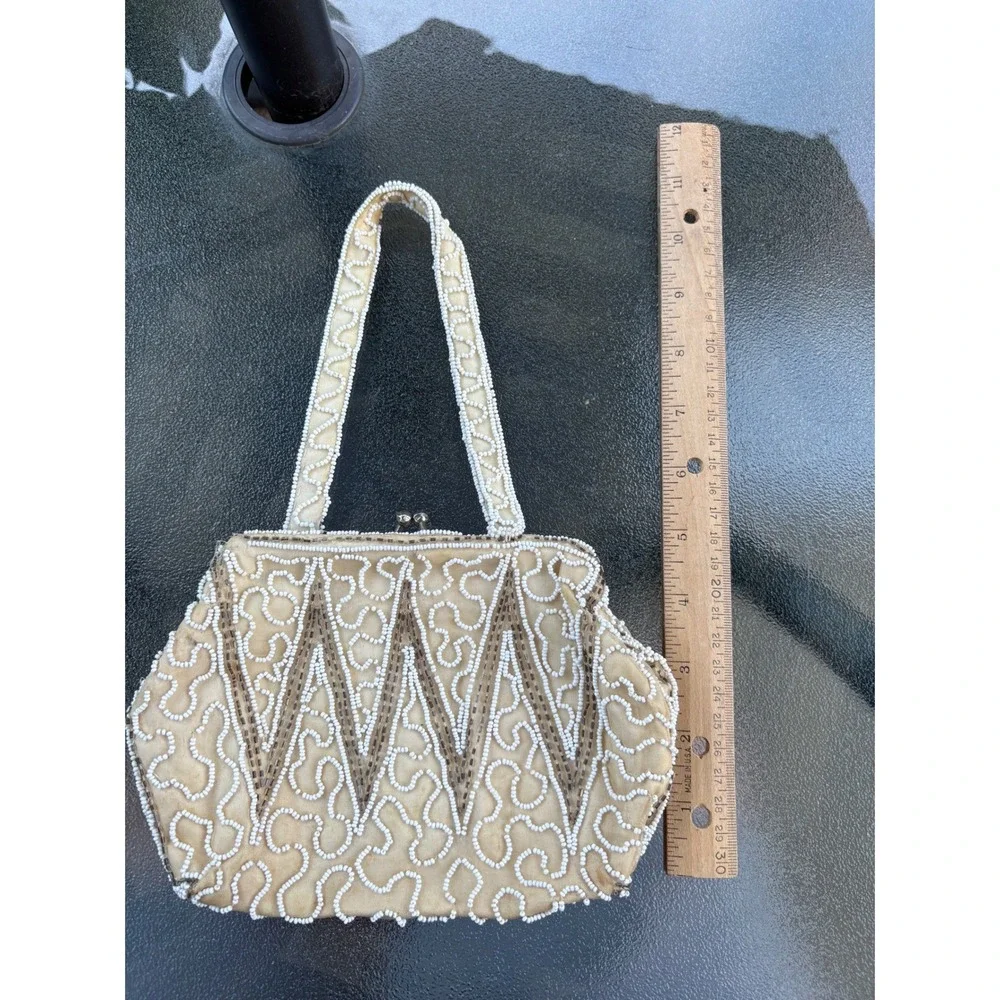 Walborg Vintage Hand Beaded Bag Made in‎ Belgium Cream Kiss Lock Evening Clutch
